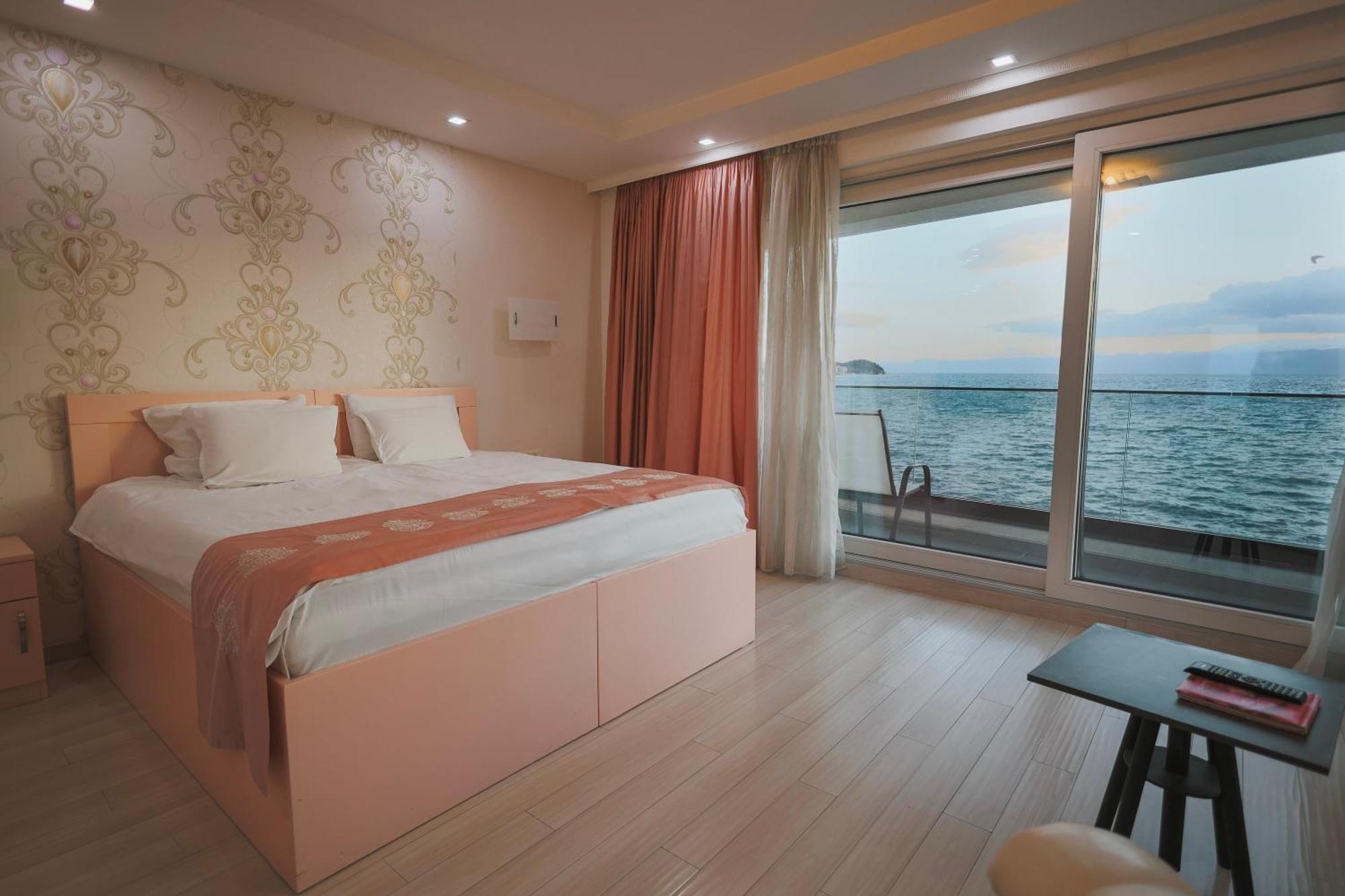 Mr.I Boutique Hotel & Bar Ohrid Exterior foto